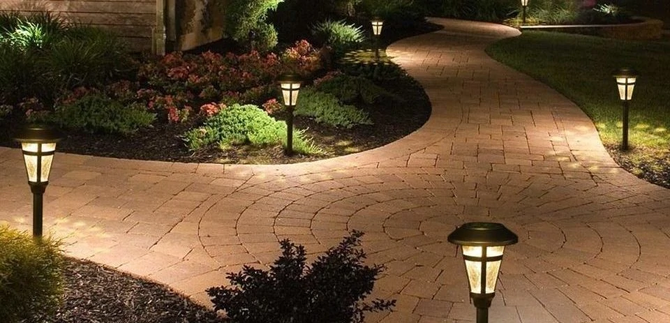 Fixing solar pathway lights
