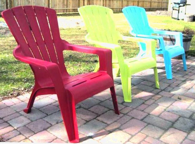 paint tired plastic outdoor furniture